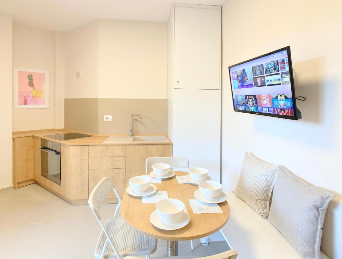 13 Eur For Monthly Stay - Home By The Sea - Hbs Golem  Exterior foto